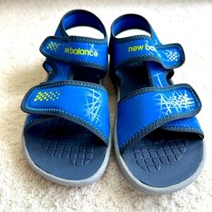 NWT NEW BALANCE KIDS SPORT SANDAL, youth size 3